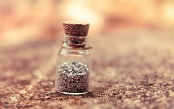 Altrapida SUS304 Economy Aŭtomataj Vazoj kaj Boteloj-Flakaj Etikedaj Maŝinoj por Glumarkaj Gluaĵoj