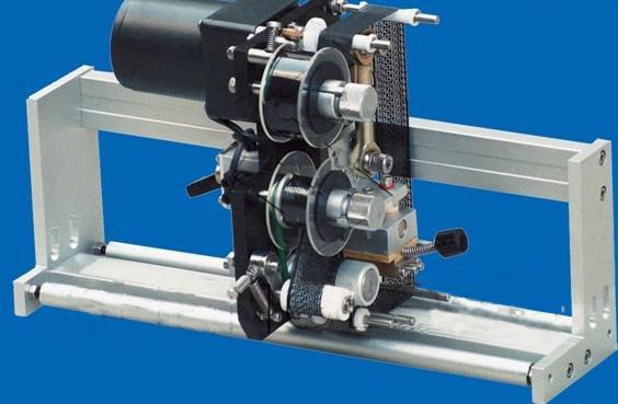 Memglua glumarko etikedanta maŝinon tasoj etikedmaŝino konata ĉefa transformilo