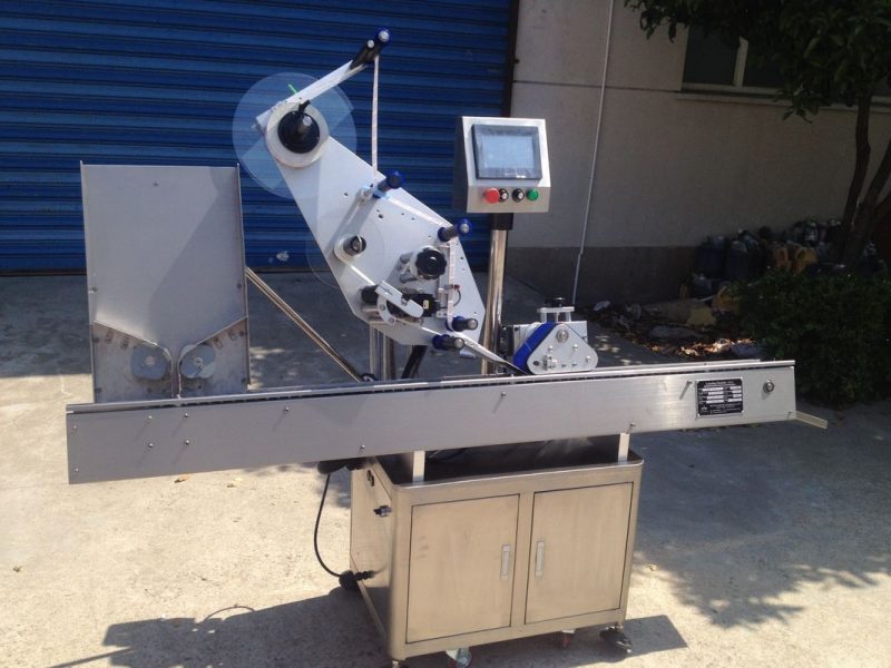 Ĉinio Agordita aŭtomata fiolo etikedmaŝino por malgranda penicilina botelo etikedo glumarko provizanto